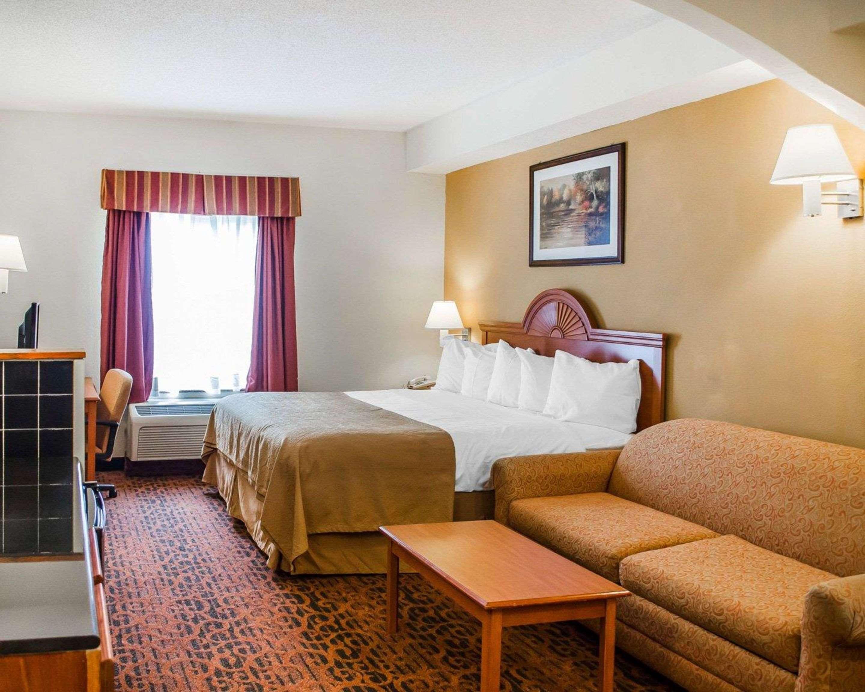 Quality Inn & Suites Hershey Exterior photo